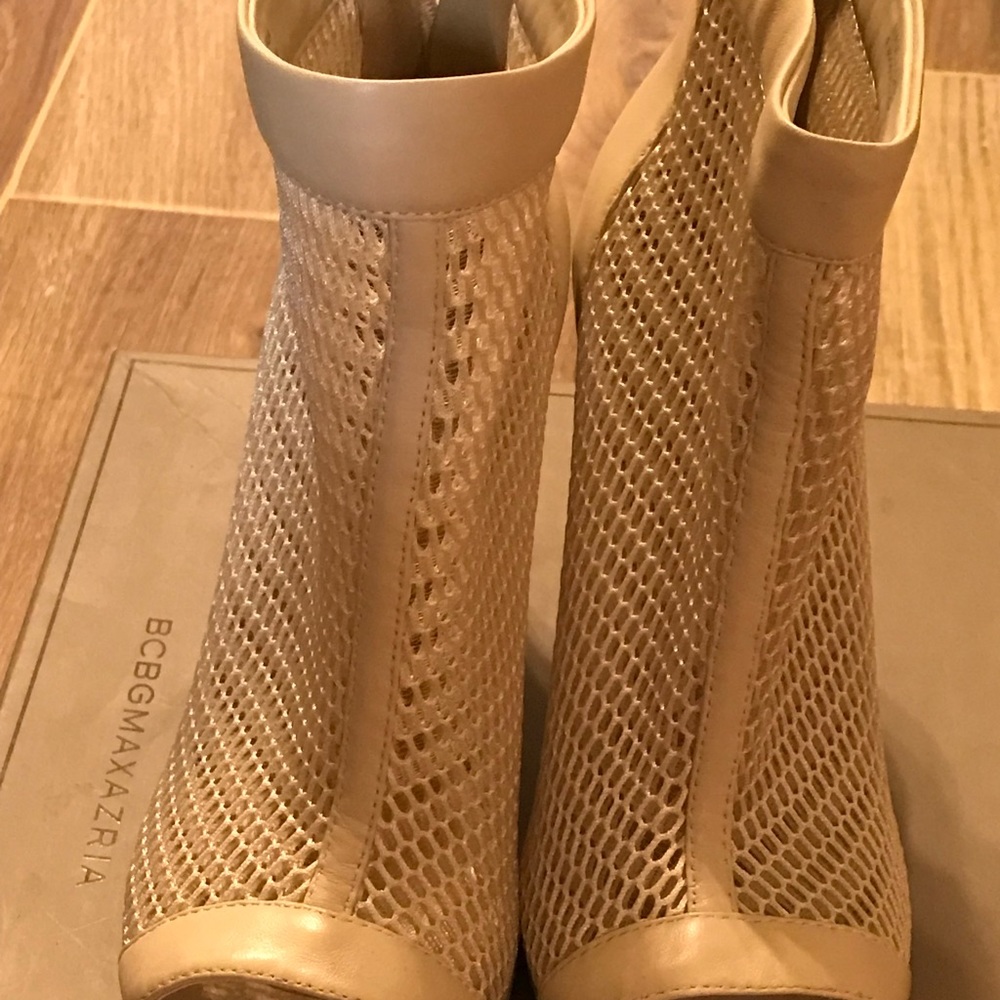 BCBGMAXAZRIA shoes